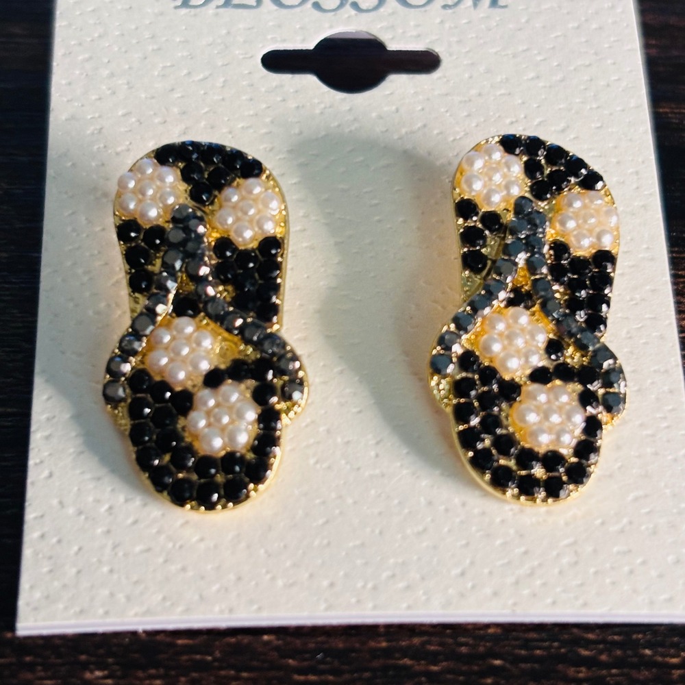 Flip Flop Stud Earrings Black Crystal Faux Pearl Gold Tone Summer Beach